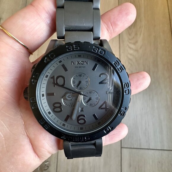 GUN METAL NIXON 51-30 CHRONO WATCH - Picture 6 of 9